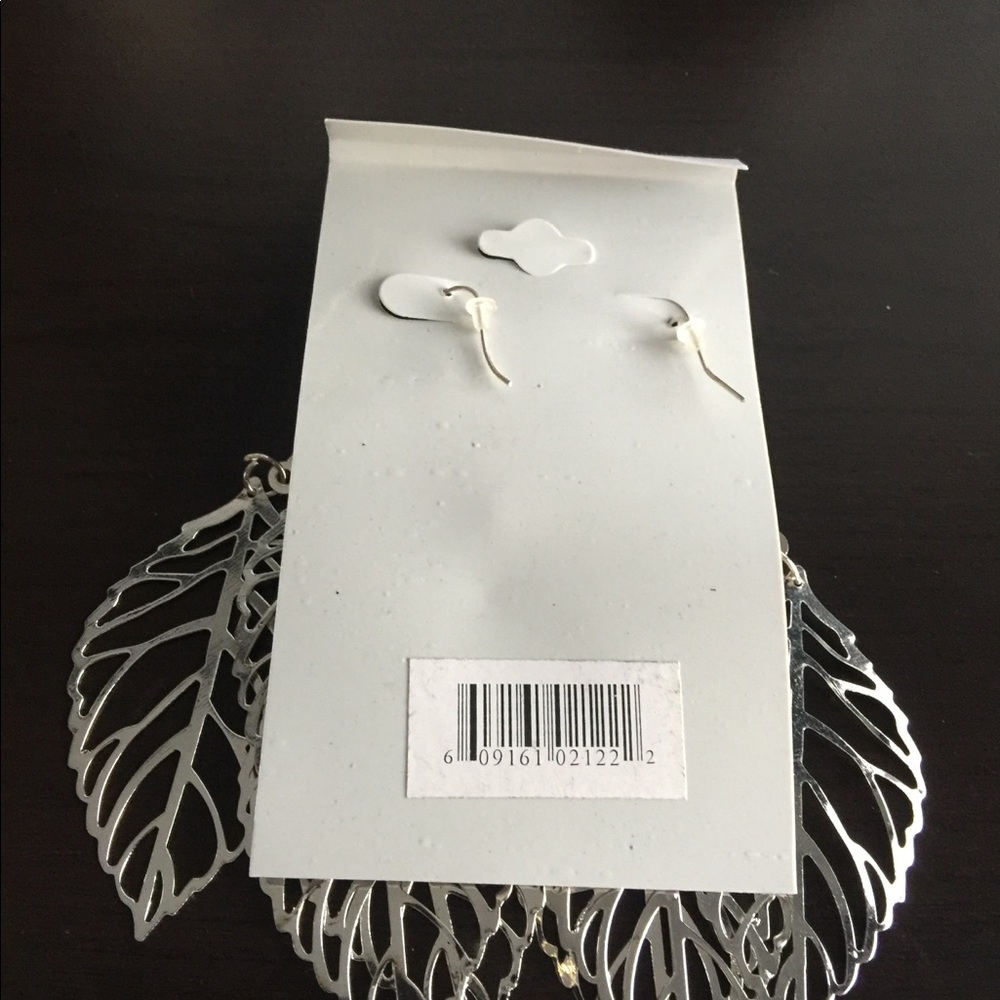 3 leaf earring set - Picture 2 of 2